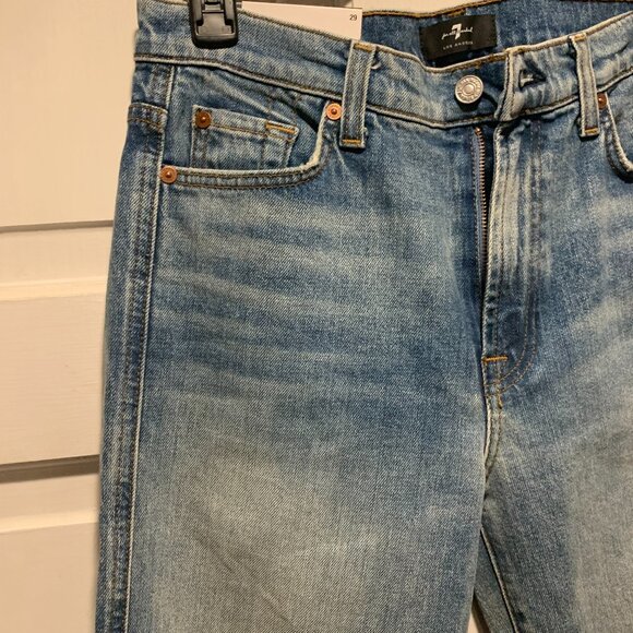 7 For All Mankind~ NWT!!~ HW Cropped - Picture 6 of 15